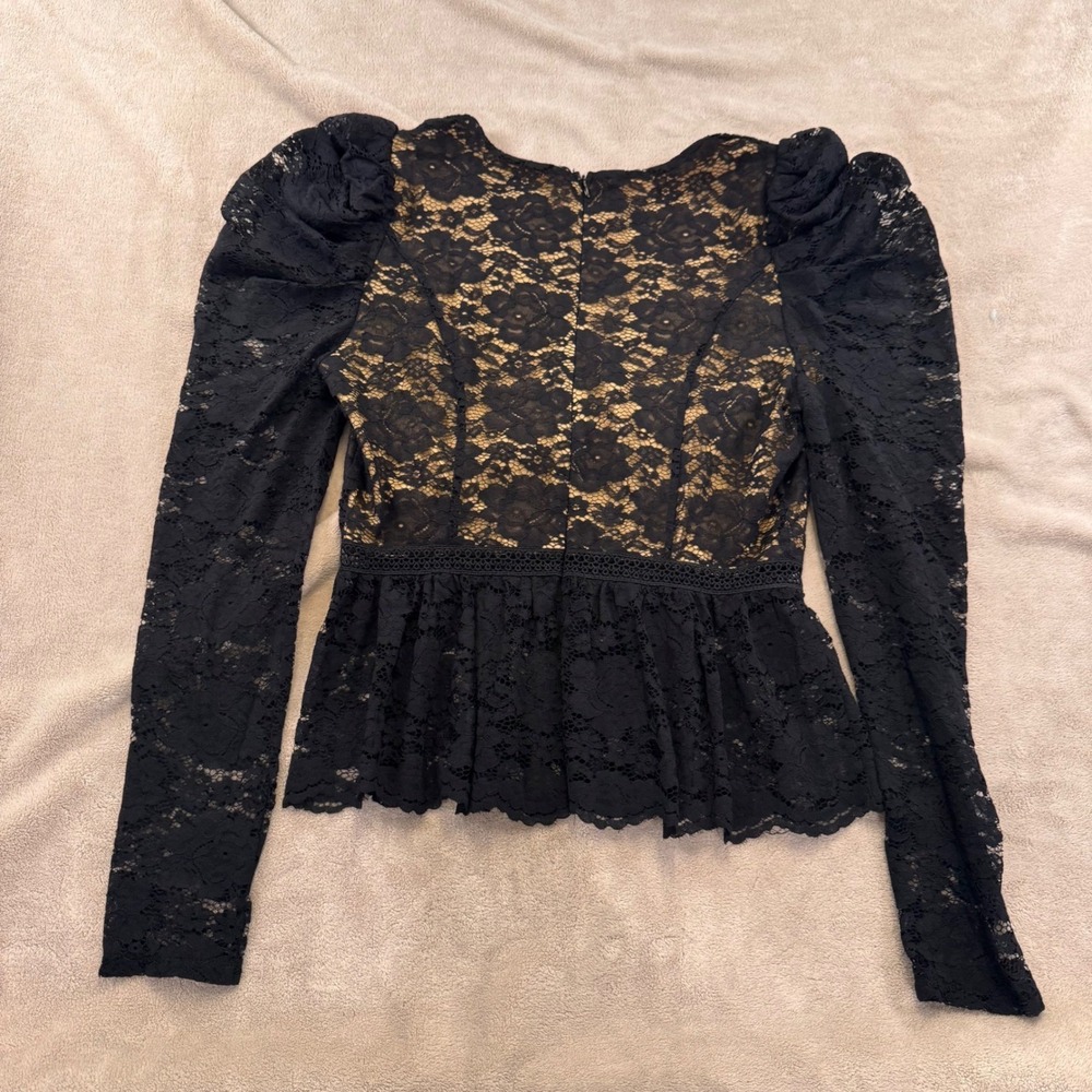 VICI Black Floral Lace Peplum Romantic Date Top Luxe Chic Whimsygoth Party Sz M - Picture 9 of 13